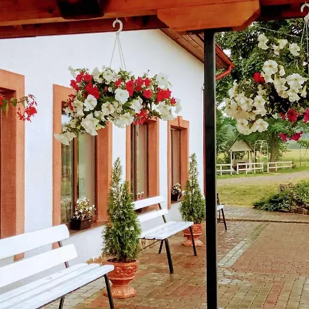 Hotel явір агро Vyshnivtsi