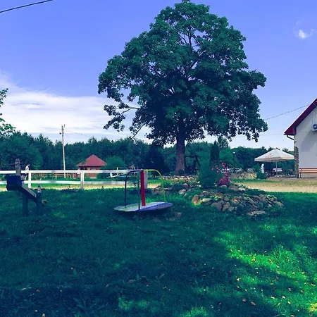 явір агро Hotel